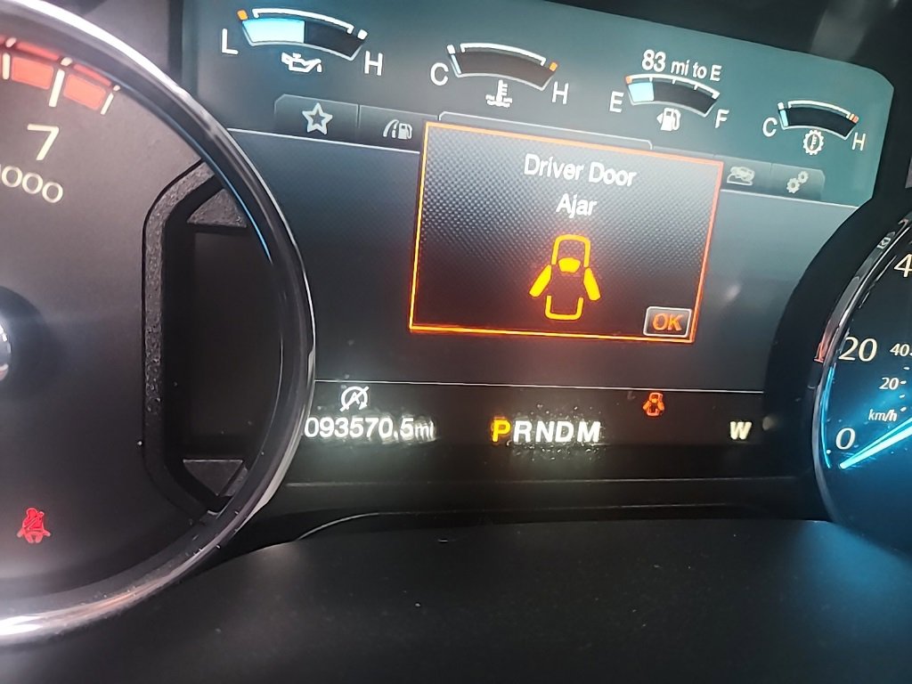 Used 2018 Ford Expedition Limited image 2