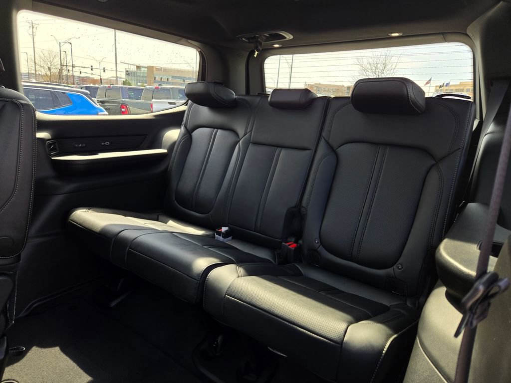 New 2026 Jeep Grand Wagoneer Limited AWD/4WD image 30