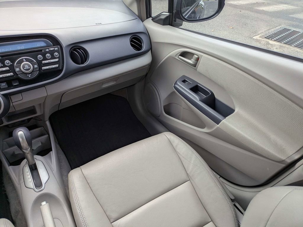 Used 2010 Honda Insight EX image 19
