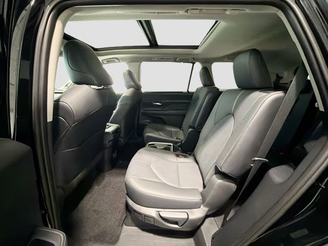 New 2026 Toyota Grand Highlander Platinum AWD/4WD image 20