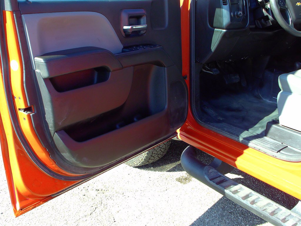 Used 2018 Chevrolet Silverado 1500 W/T AWD/4WD image 5