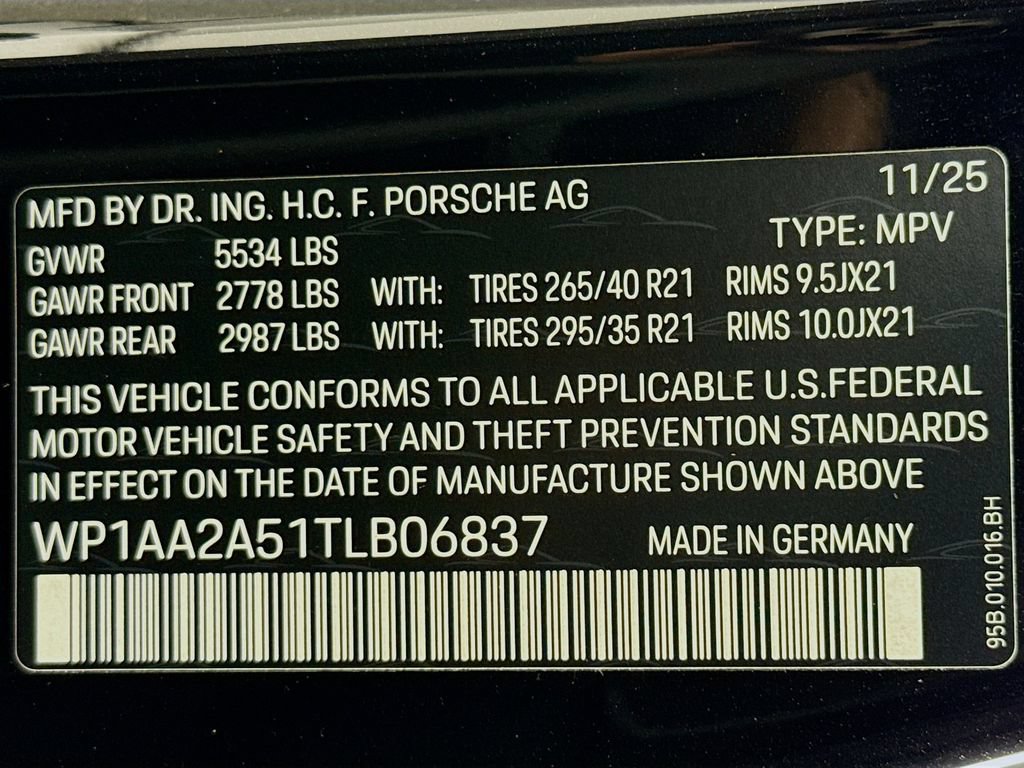 New 2026 Porsche Macan Turbo AWD/4WD image 35
