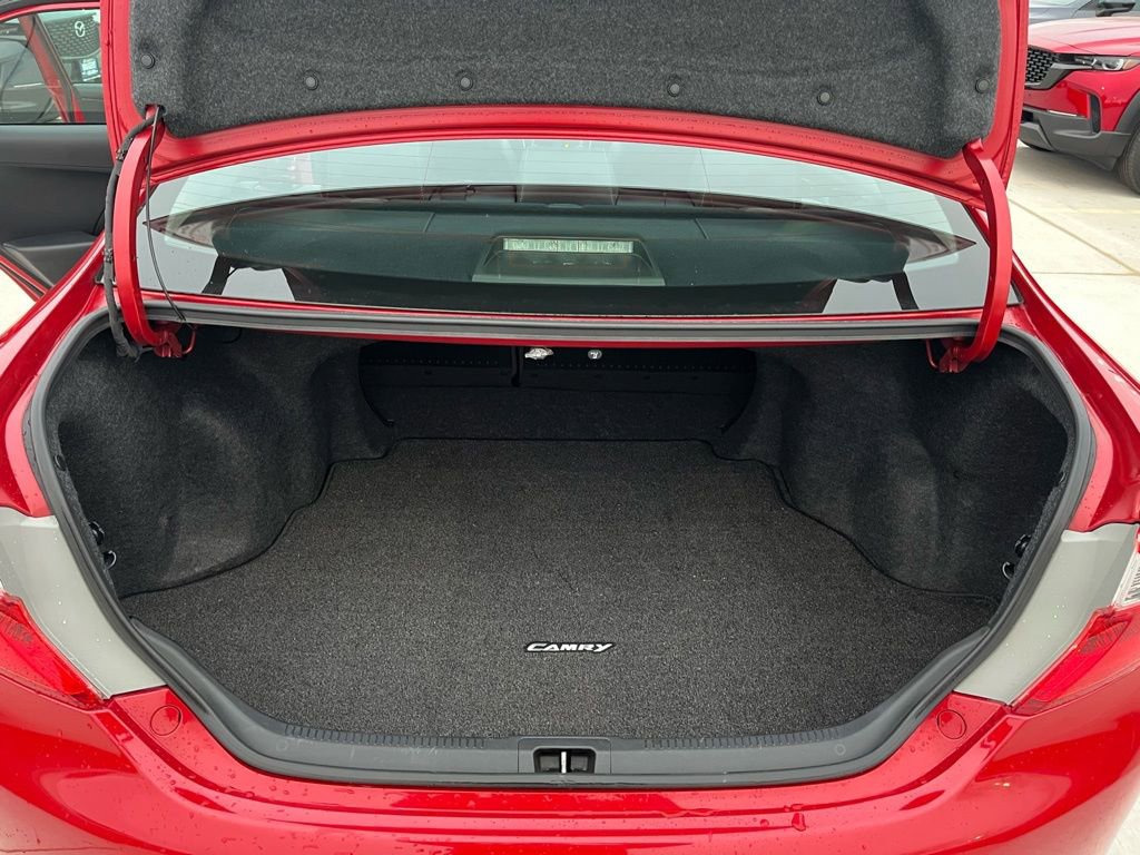 Used 2012 Toyota Camry SE image 14