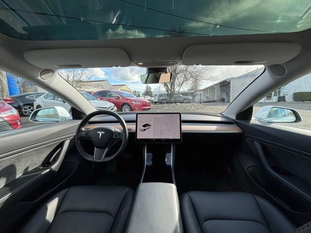 Used 2018 Tesla Model 3 Long Range image 23