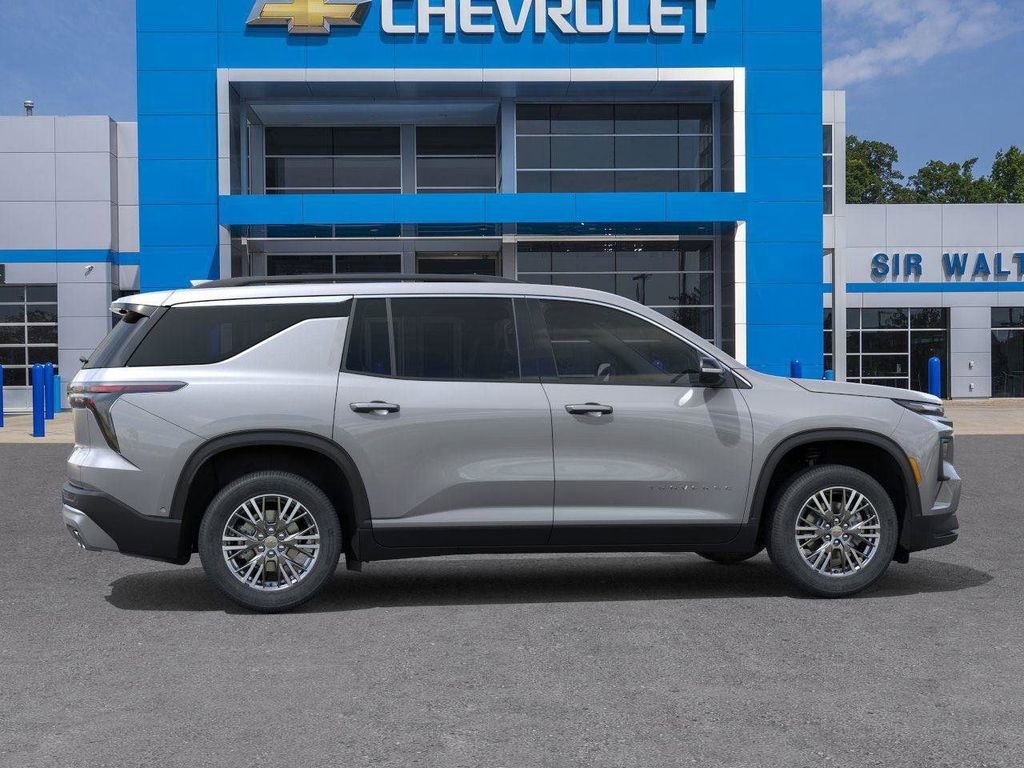 New 2026 Chevrolet Traverse LT w/ Driver Confidence Package image 5
