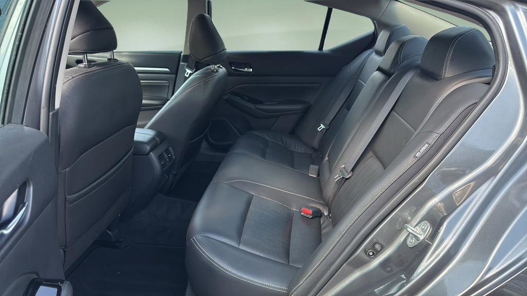 Used 2020 Nissan Altima 2.5 SL FWD image 15