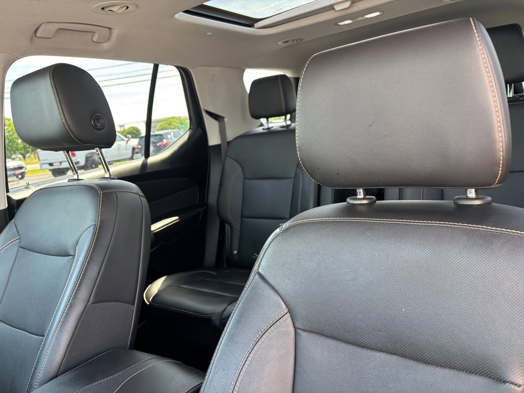 Used 2020 Chevrolet Traverse Premier w/ Redline Edition FWD image 12