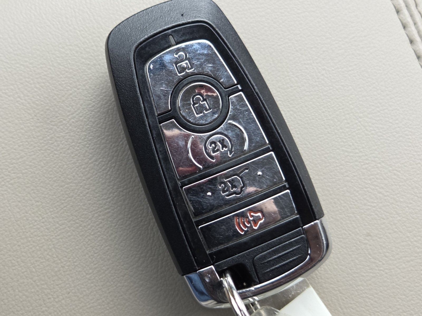 Used 2022 Lincoln Corsair Reserve w/ Elements Package FWD image 37