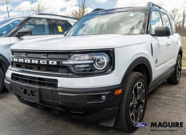 Used 2024 Ford Bronco Sport Outer Banks w/ Tech Package image 1