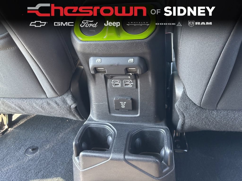 Used 2019 Jeep Wrangler Unlimited Sahara w/ Uconnect 4C Nav & Sound Group AWD/4WD image 31