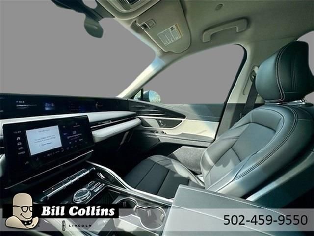New 2024 Lincoln Nautilus Premier image 21