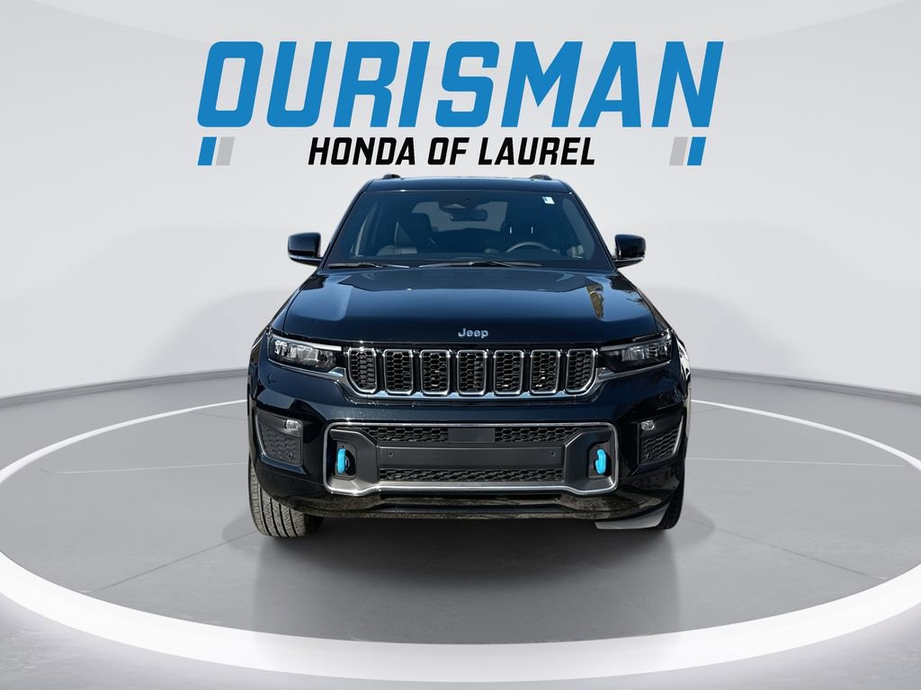 Used 2022 Jeep Grand Cherokee Overland w/ Luxury Tech Group IV image 3