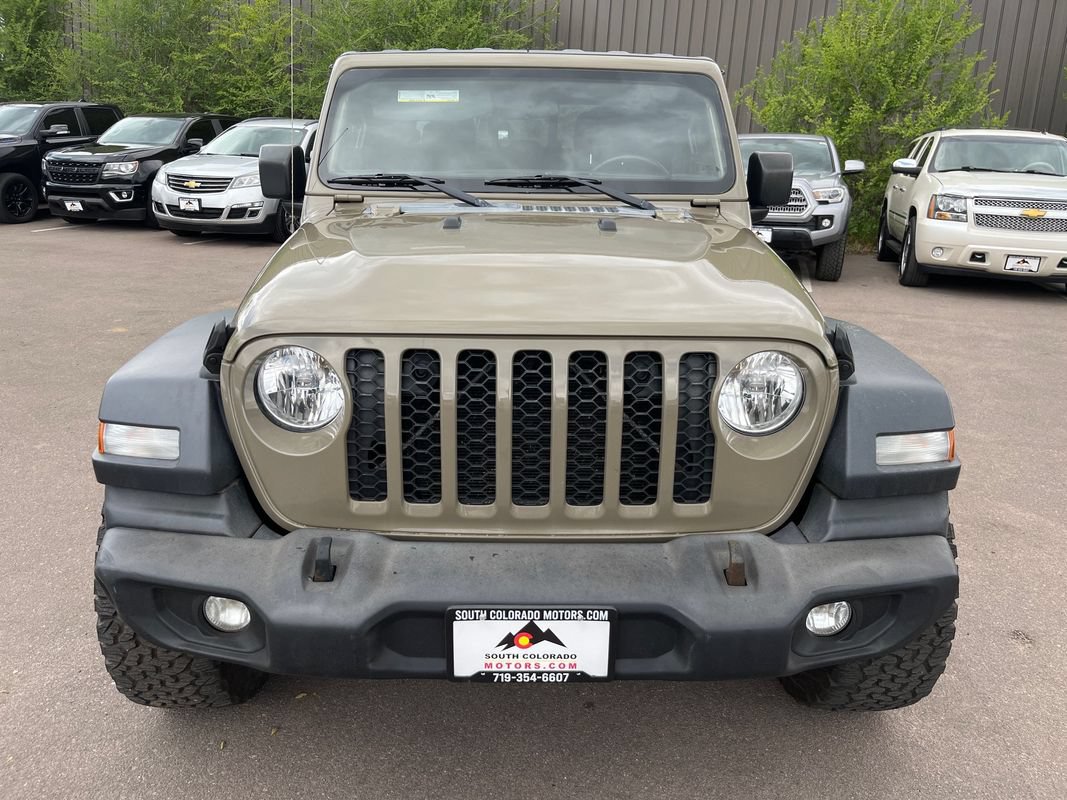 Used 2020 Jeep Gladiator Sport w/ Quick Order Package 24S AWD/4WD image 3