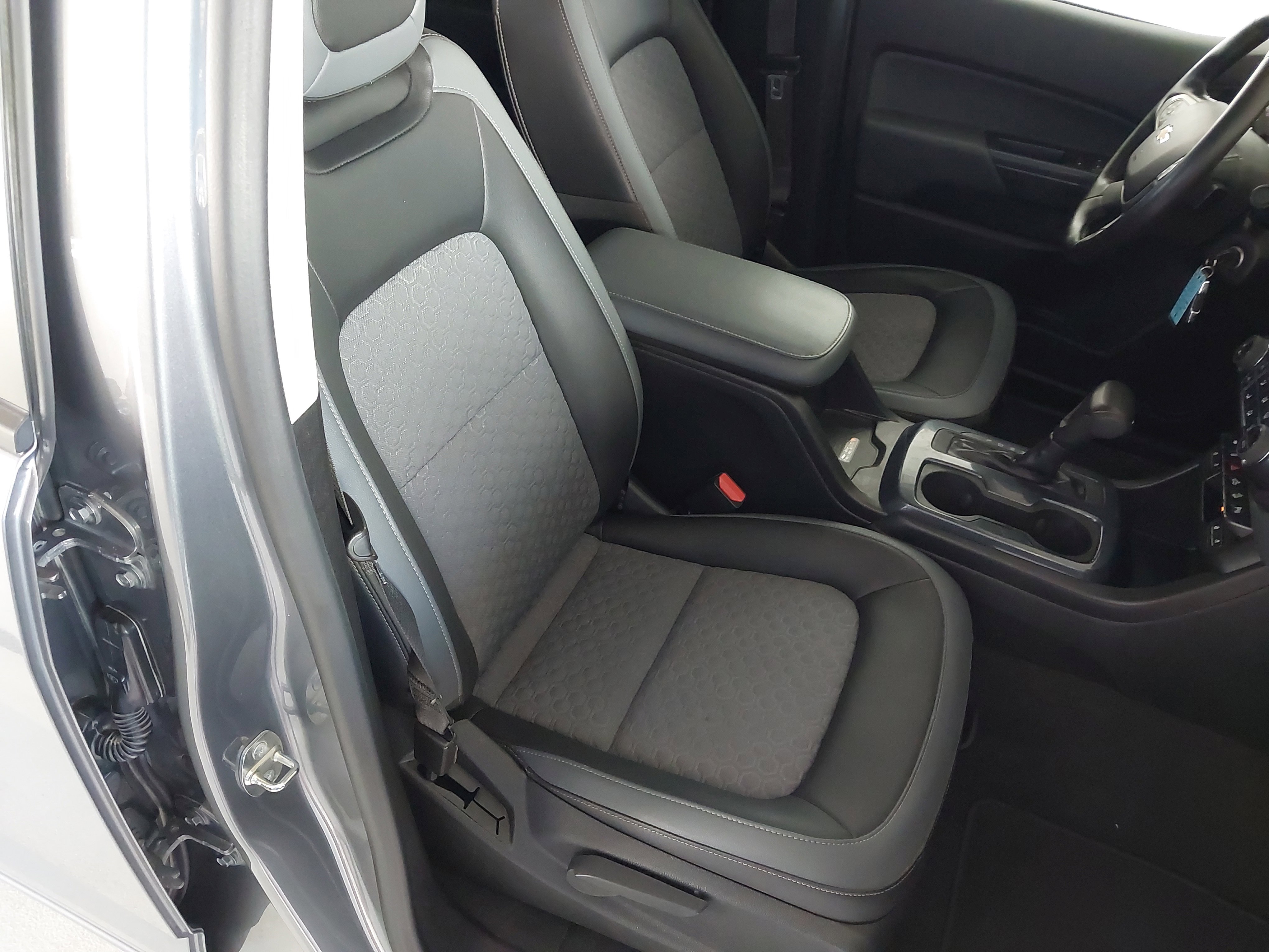 Used 2021 Chevrolet Colorado Z71 image 28