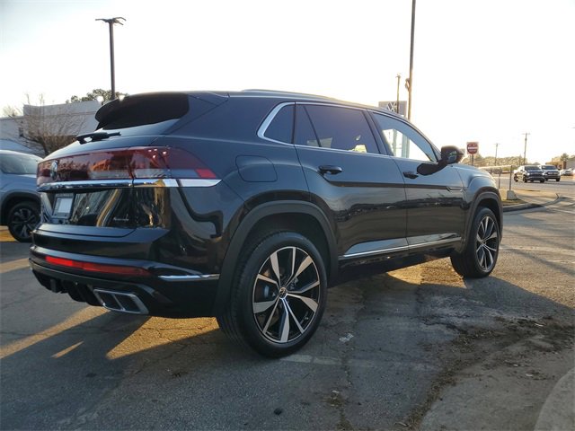 Certified 2025 Volkswagen Atlas Cross Sport SEL Premium R-Line image 4