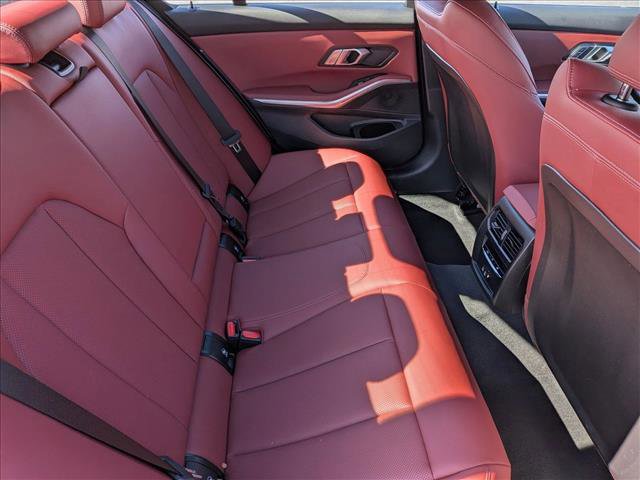Used 2025 BMW 330i xDrive Sedan w/ Premium Package image 19
