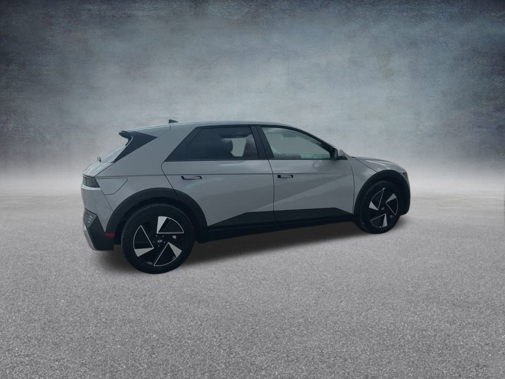 New 2025 Hyundai Ioniq 5 SE image 22