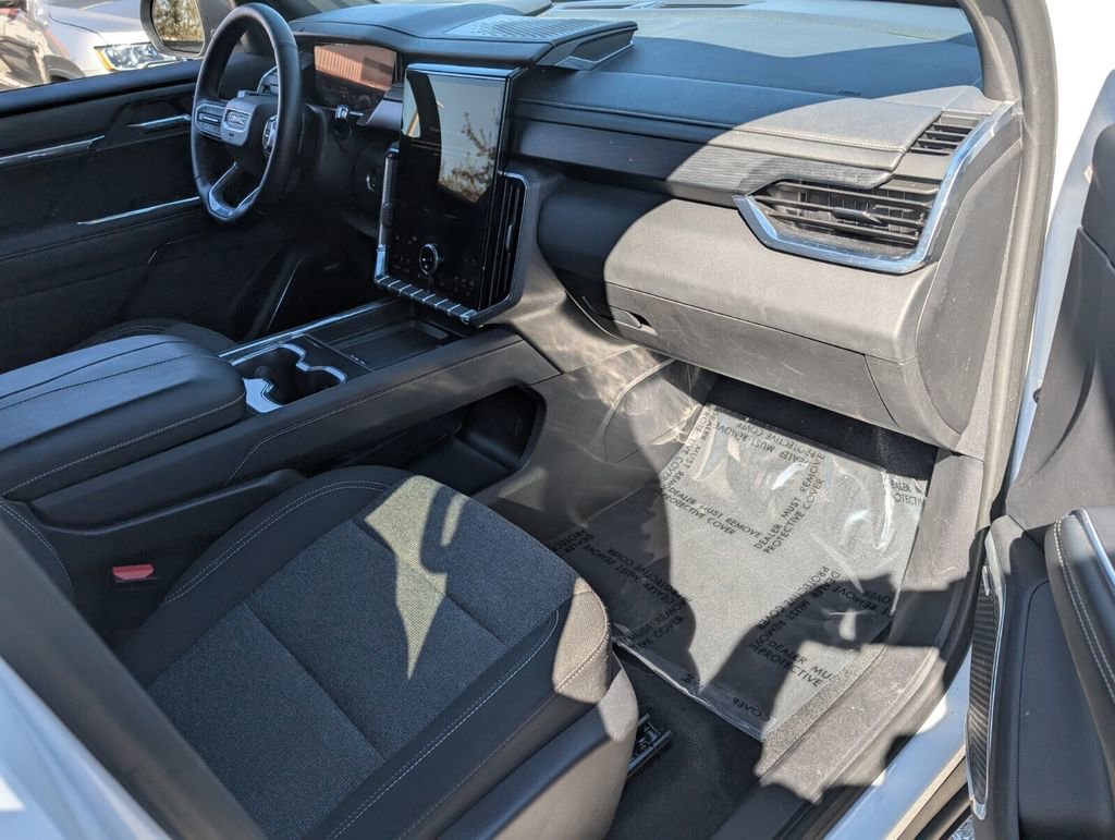 Used 2025 GMC Acadia Elevation image 19