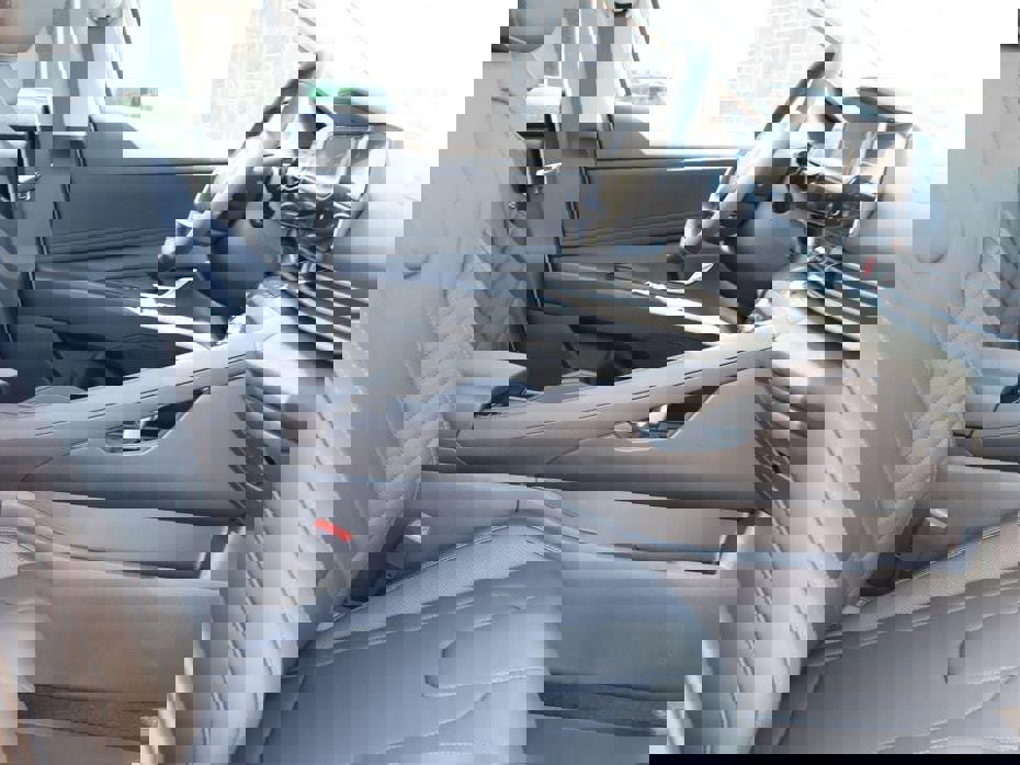 New 2026 Hyundai Elantra Limited image 14