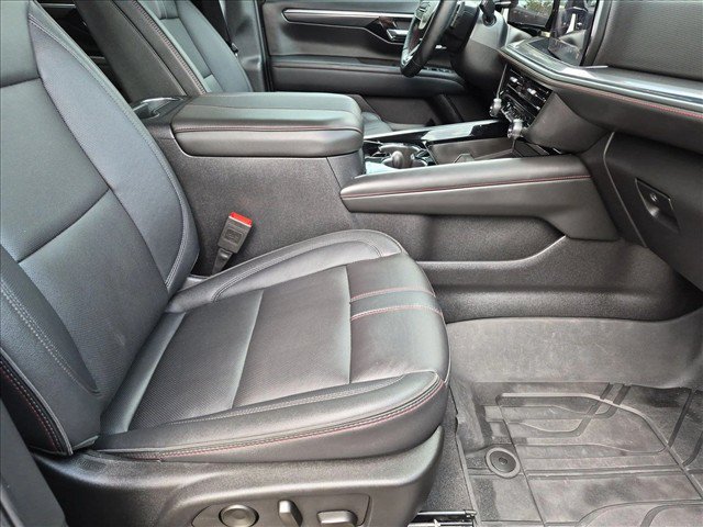 Used 2025 Chevrolet Tahoe RST w/ Comfort Package AWD/4WD image 21