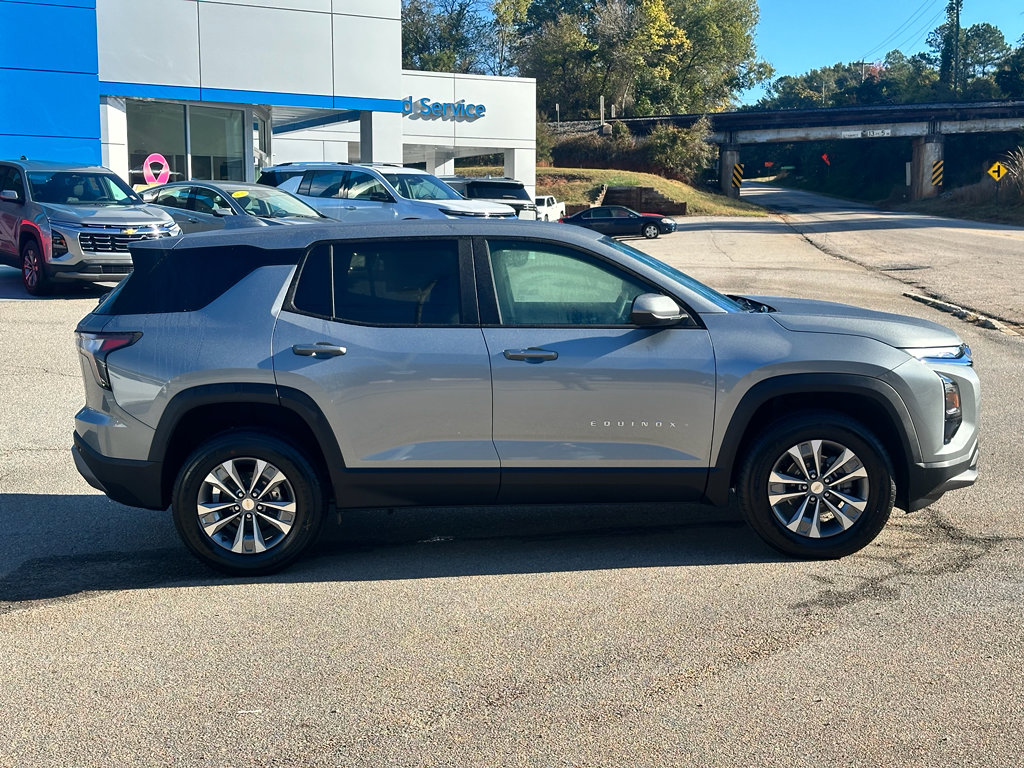 New 2026 Chevrolet Equinox ACTIV image 3