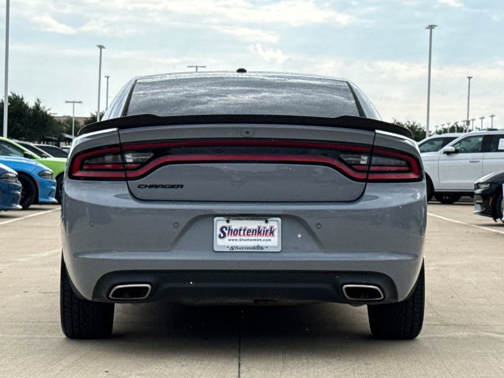 Used 2022 Dodge Charger SXT w/ Blacktop Package RWD image 7