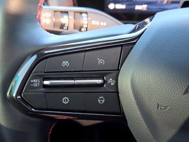 Used 2026 Chevrolet Traverse RS w/ LPO, Floor Liner Package AWD/4WD image 19