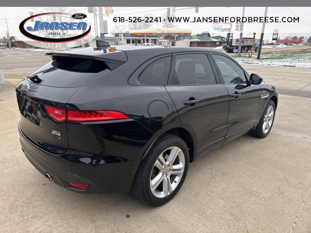Used 2017 Jaguar F-PACE R-Sport image 6