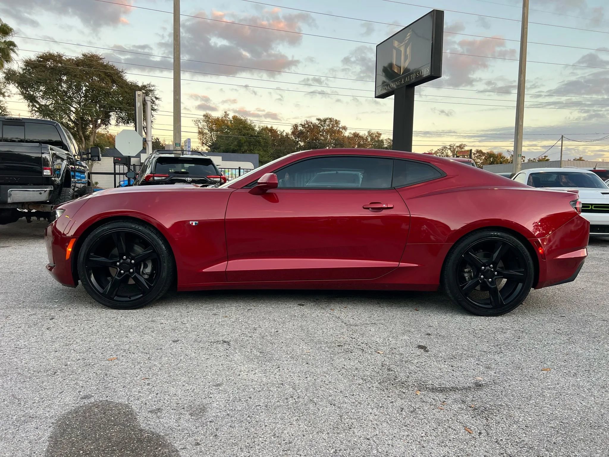 Used 2019 Chevrolet Camaro LT w/ RS Package image 4