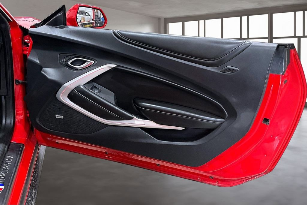 Used 2017 Chevrolet Camaro SS RWD image 22