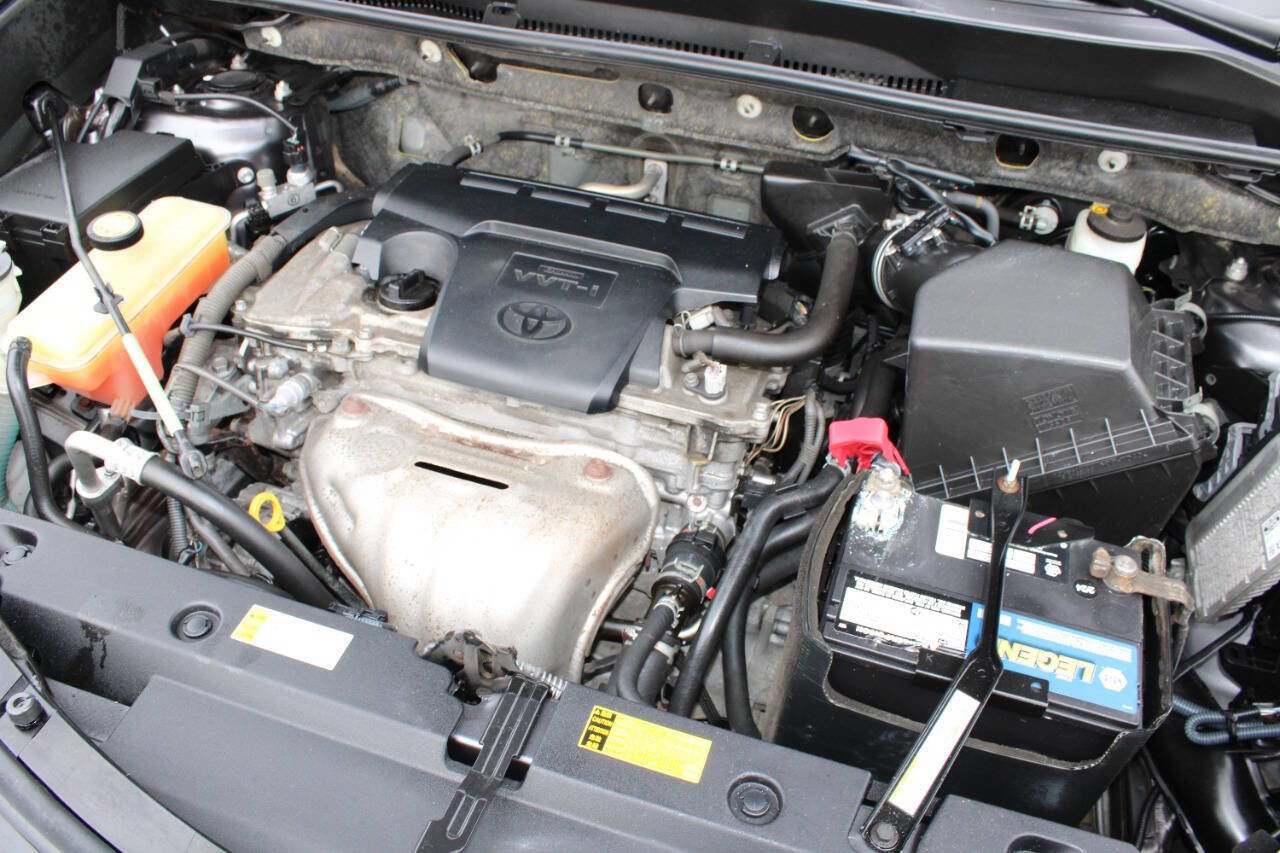 Used 2017 Toyota RAV4 XLE image 26