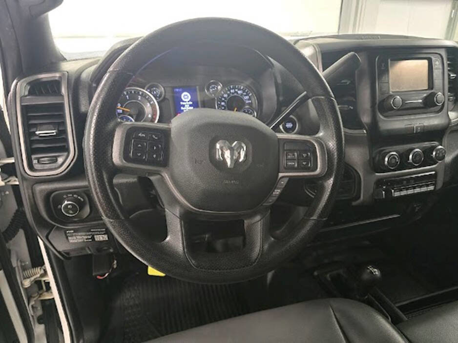 Used 2022 RAM 2500 Tradesman w/ Chrome Appearance Group image 13