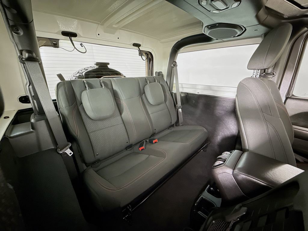 Used 2020 Jeep Wrangler Rubicon AWD/4WD image 29