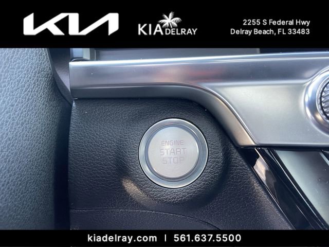 Used 2024 Kia Telluride SX w/ Towing Package FWD image 30