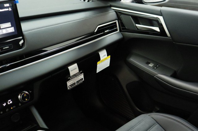 New 2026 Mitsubishi Outlander LE FWD image 21