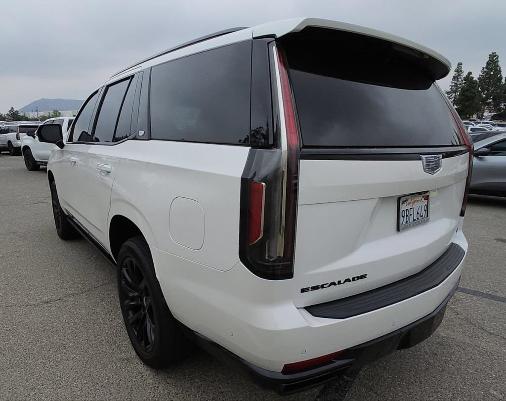 Used 2022 Cadillac Escalade Sport Platinum w/ LPO, ONYX Package AWD/4WD image 8
