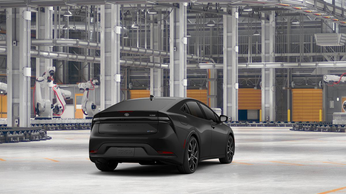 New 2026 Toyota Prius Plug-In Hybrid FWD image 9