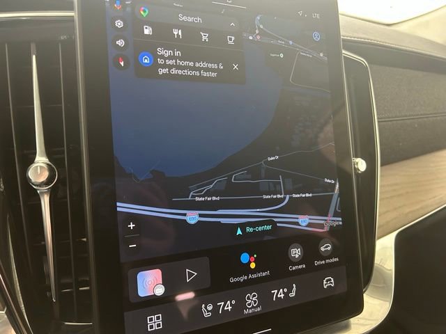 Used 2025 Volvo XC90 B6 Plus AWD/4WD image 21