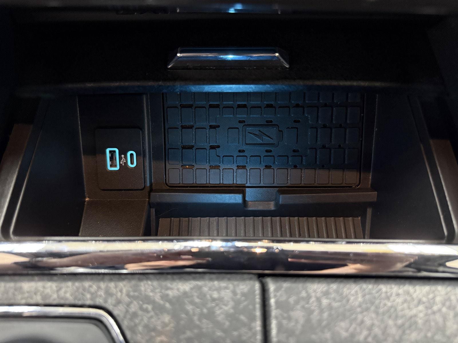 Used 2024 Ford Expedition Max Limited AWD/4WD image 17