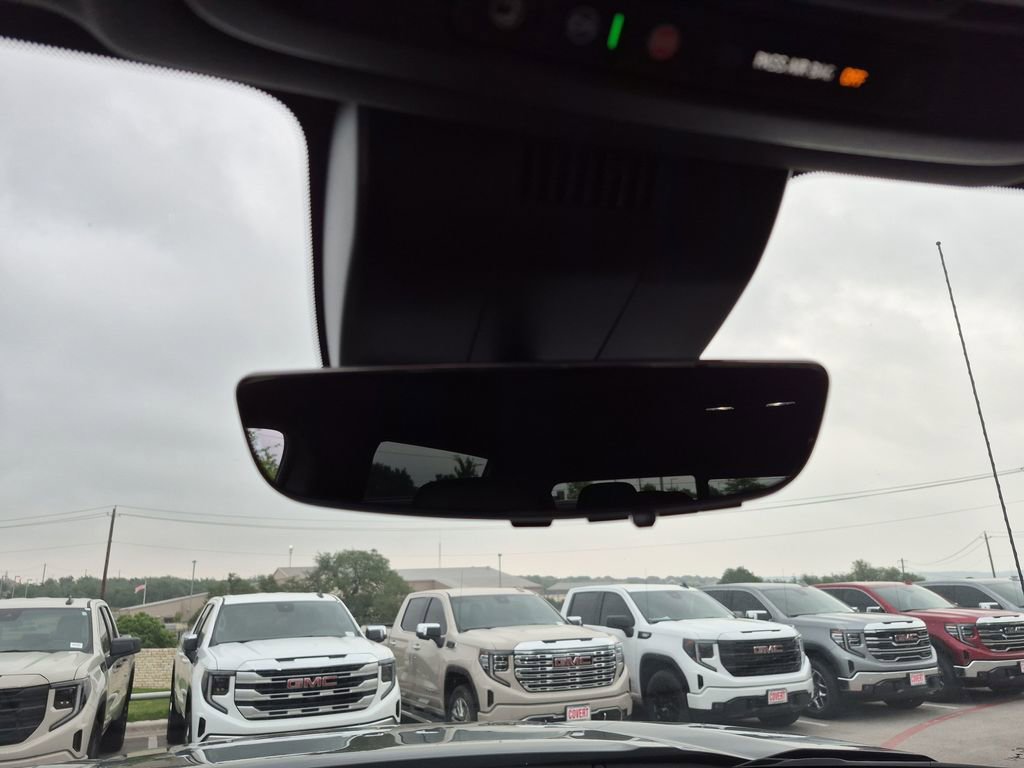 Used 2022 GMC Sierra 1500 AT4 w/ AT4 Premium Package AWD/4WD image 26
