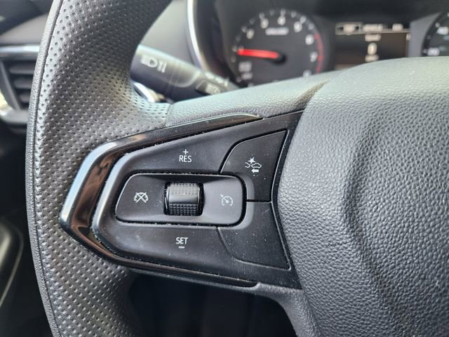 Used 2022 Chevrolet TrailBlazer LT w/ Convenience Package image 29