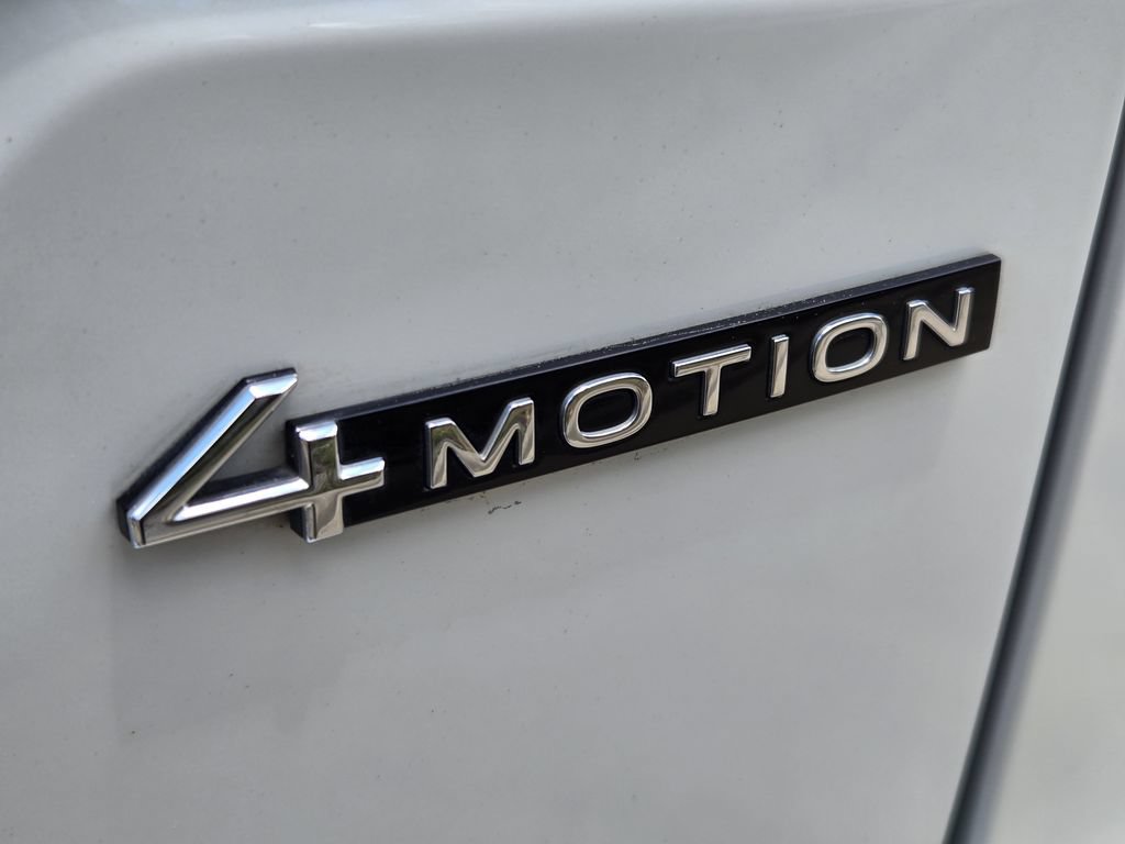 Used 2024 Volkswagen Atlas SEL Premium R-Line AWD/4WD image 11