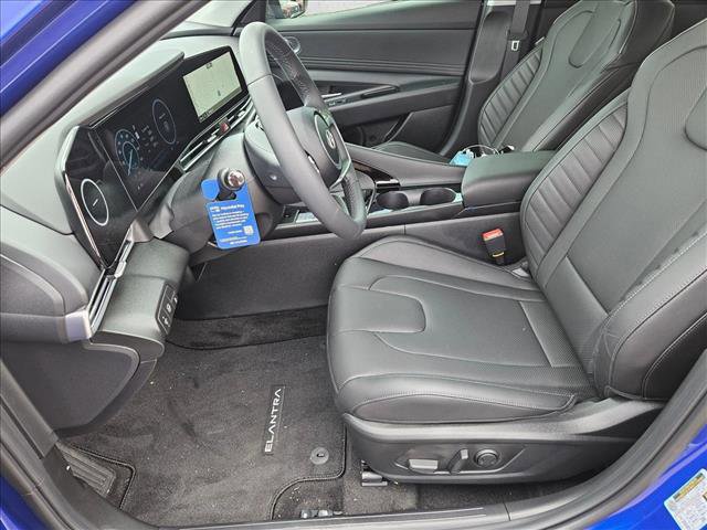 New 2026 Hyundai Elantra Limited FWD image 3