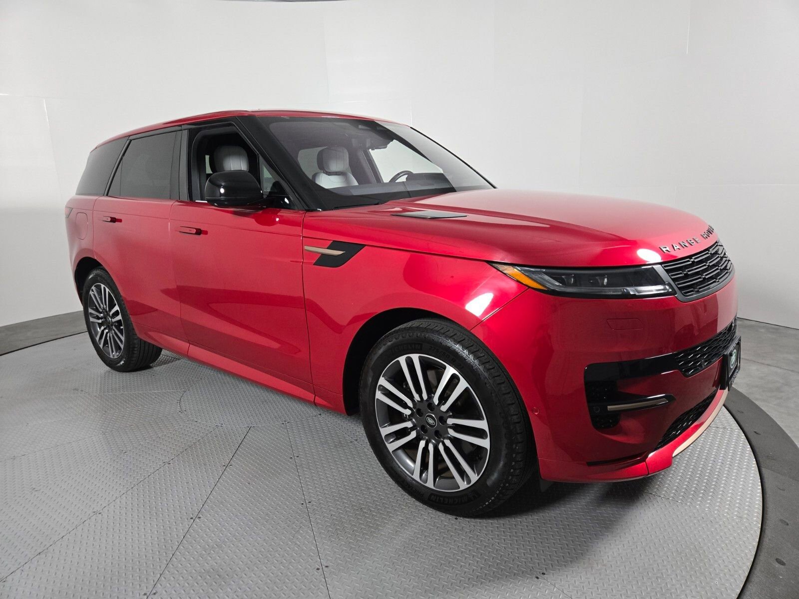 Used 2023 Land Rover Range Rover Sport SE Dynamic AWD/4WD image 16