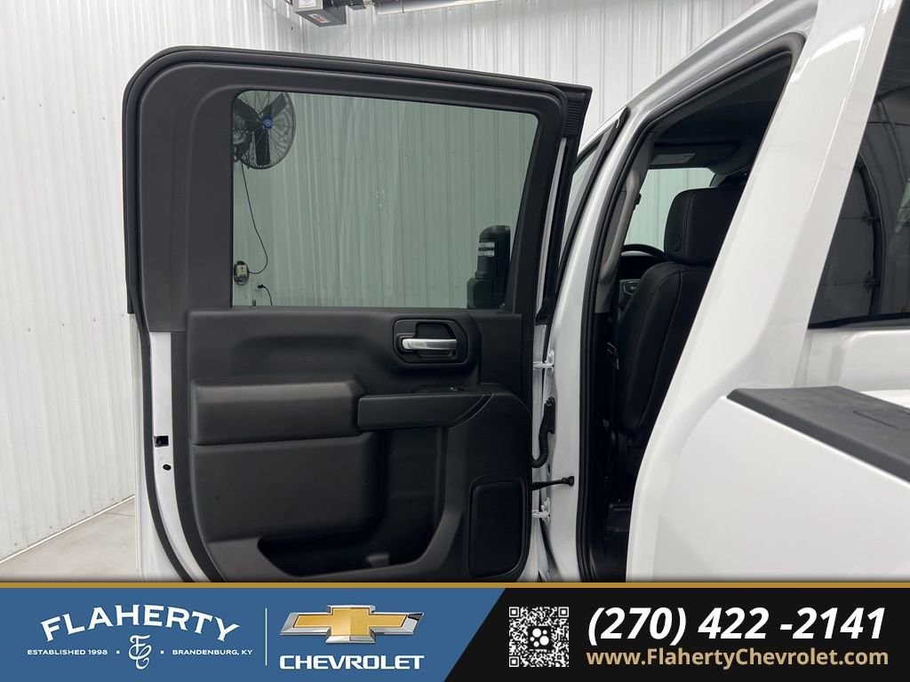 Used 2025 GMC Sierra 2500 Pro w/ 1SA Pro Safety Plus Package image 10