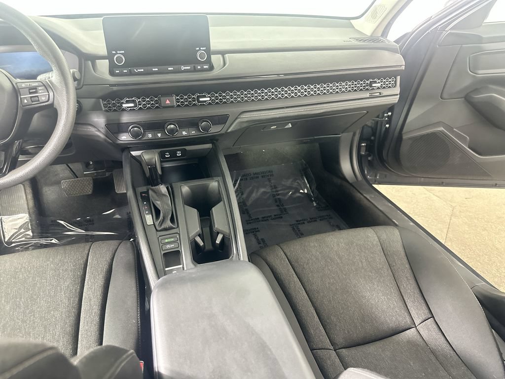 Used 2024 Honda Accord EX image 21