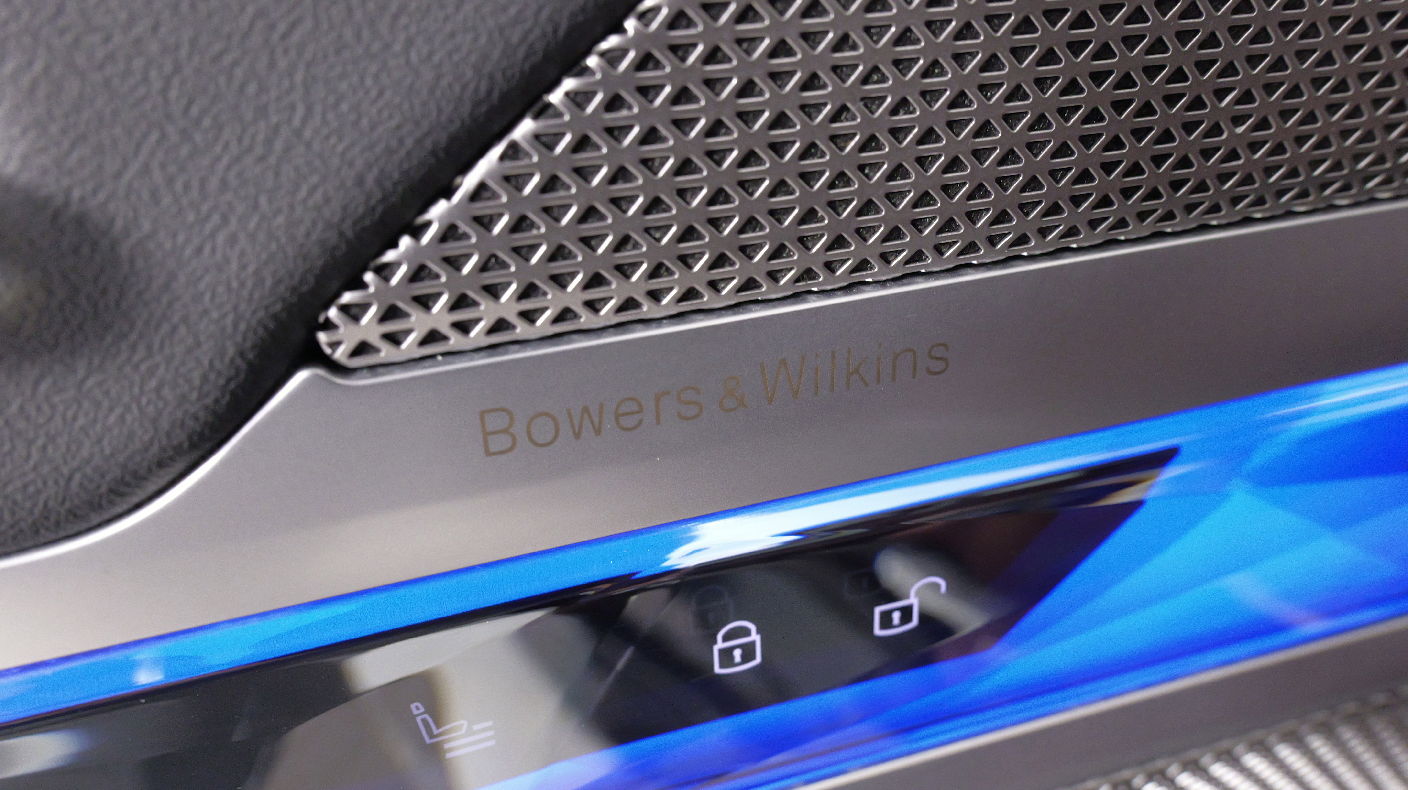 Used 2023 BMW 760i xDrive image 24