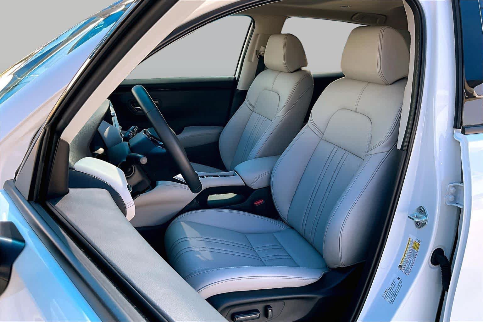 Used 2027 Honda HR-V EX-L image 8