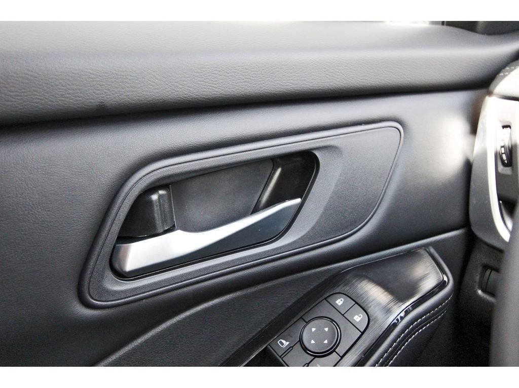New 2026 Nissan Rogue SV w/ Cold Weather Package FWD image 17
