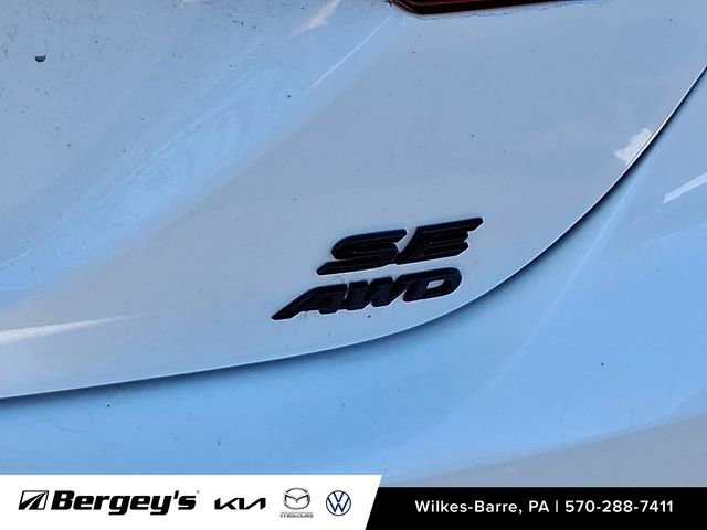 Used 2022 Toyota Camry SE image 12